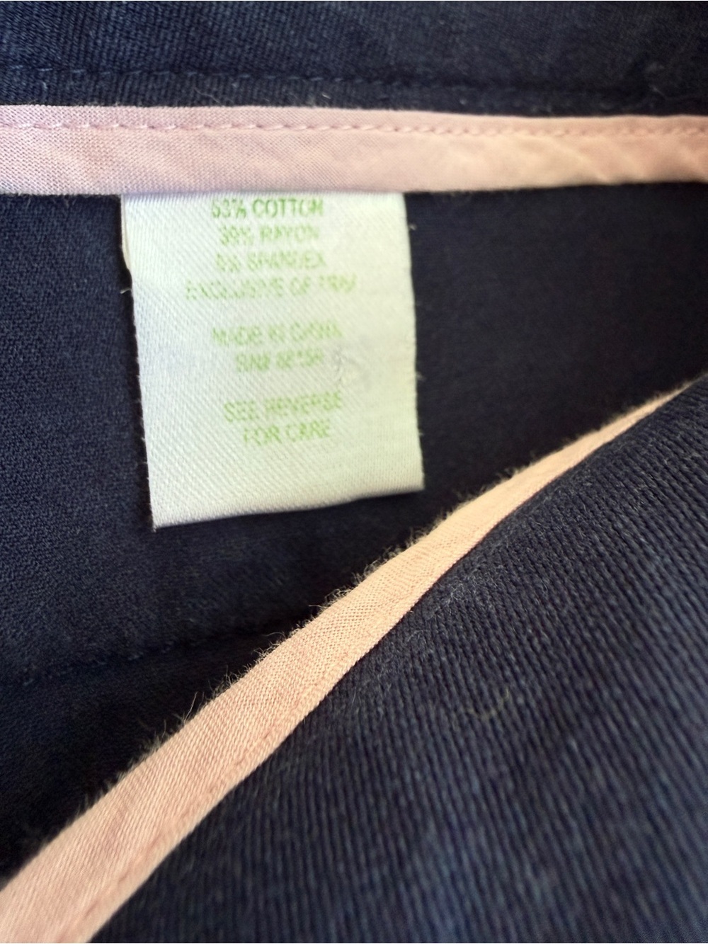 Lilly Pulitzer Luxury Capri Pants Navy Blue Stretch Button Front - Picture 3 of 4